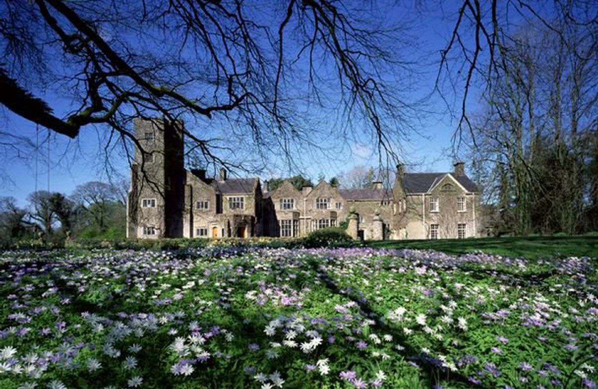 Click here for more about Belle Isle Castle